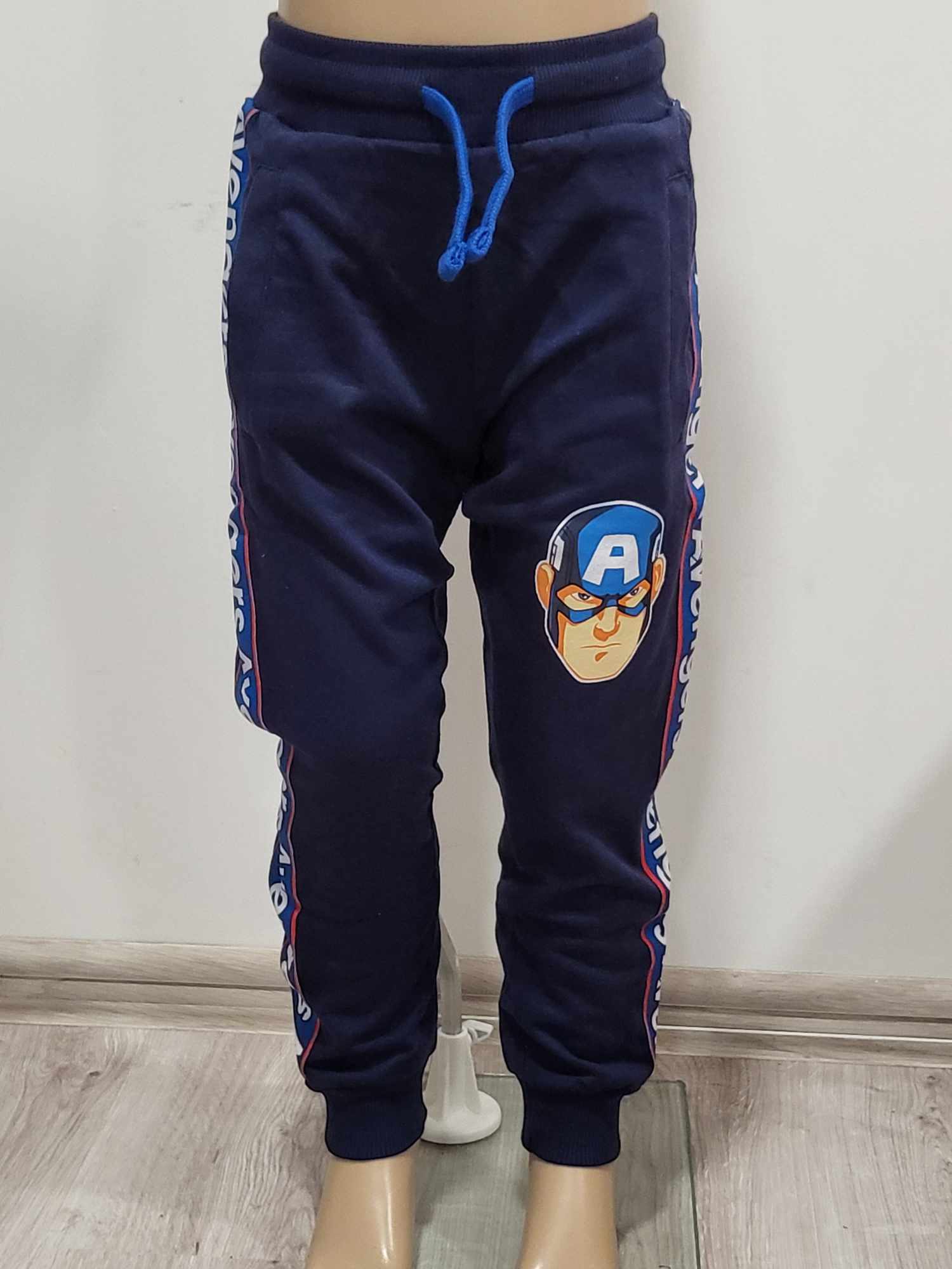 Tepláky AVENGERS